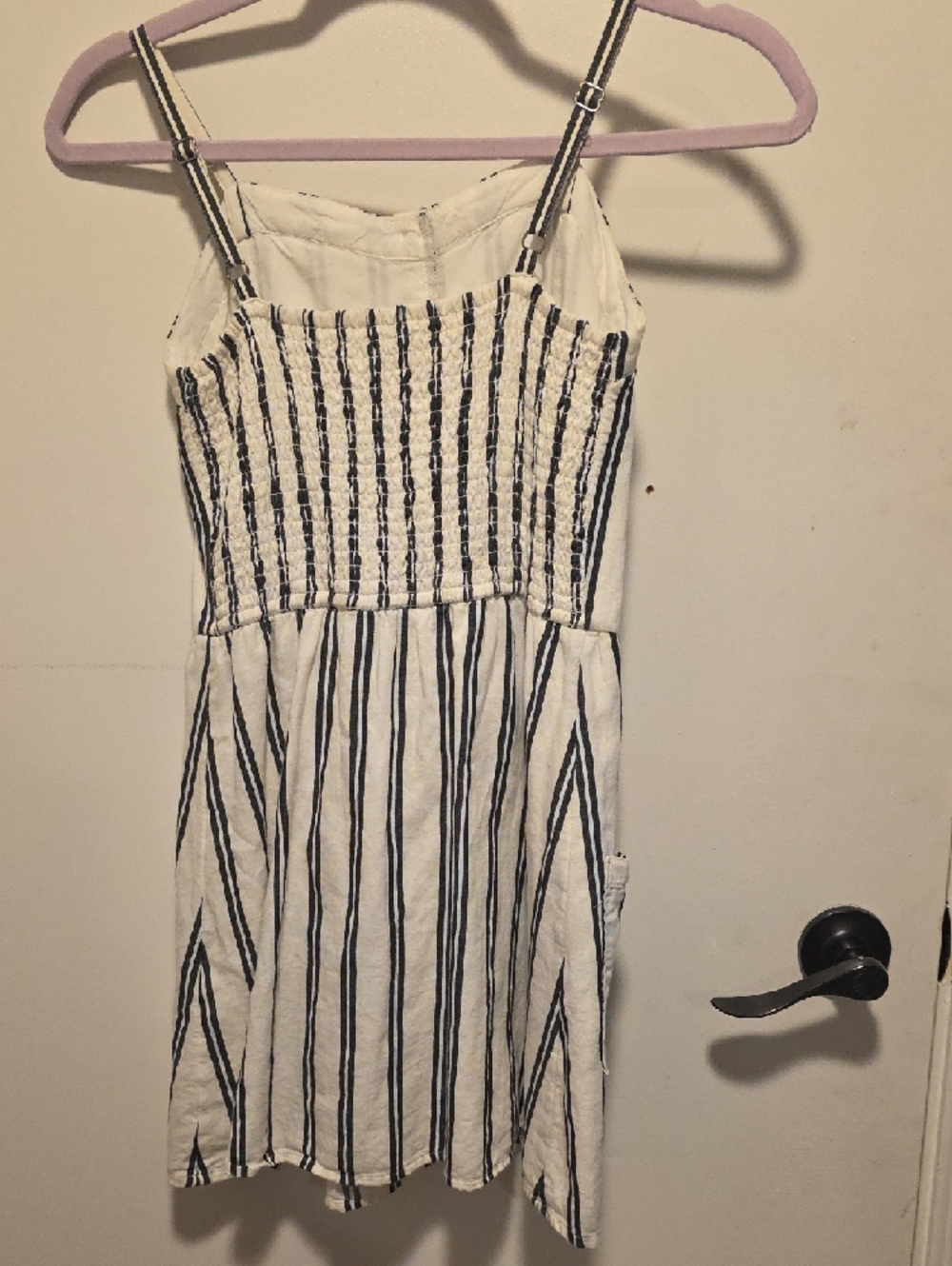 Abercrombie & Fitch White and Navy Striped Button-Front Sundress 008 - Picture 2 of 2
